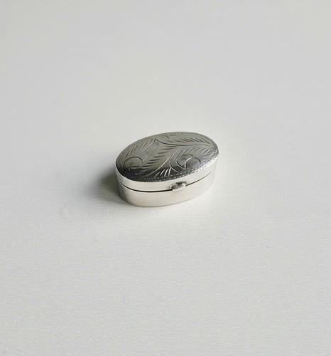 Schöne alte ovale - ovale, silber
